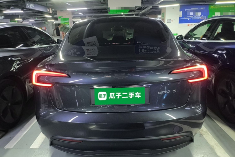 Tesla Model 3 2025 car image #6