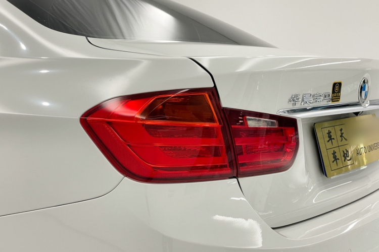 BMW 3 Series 2015 #5 BMW 3 Series 2015 car image #5