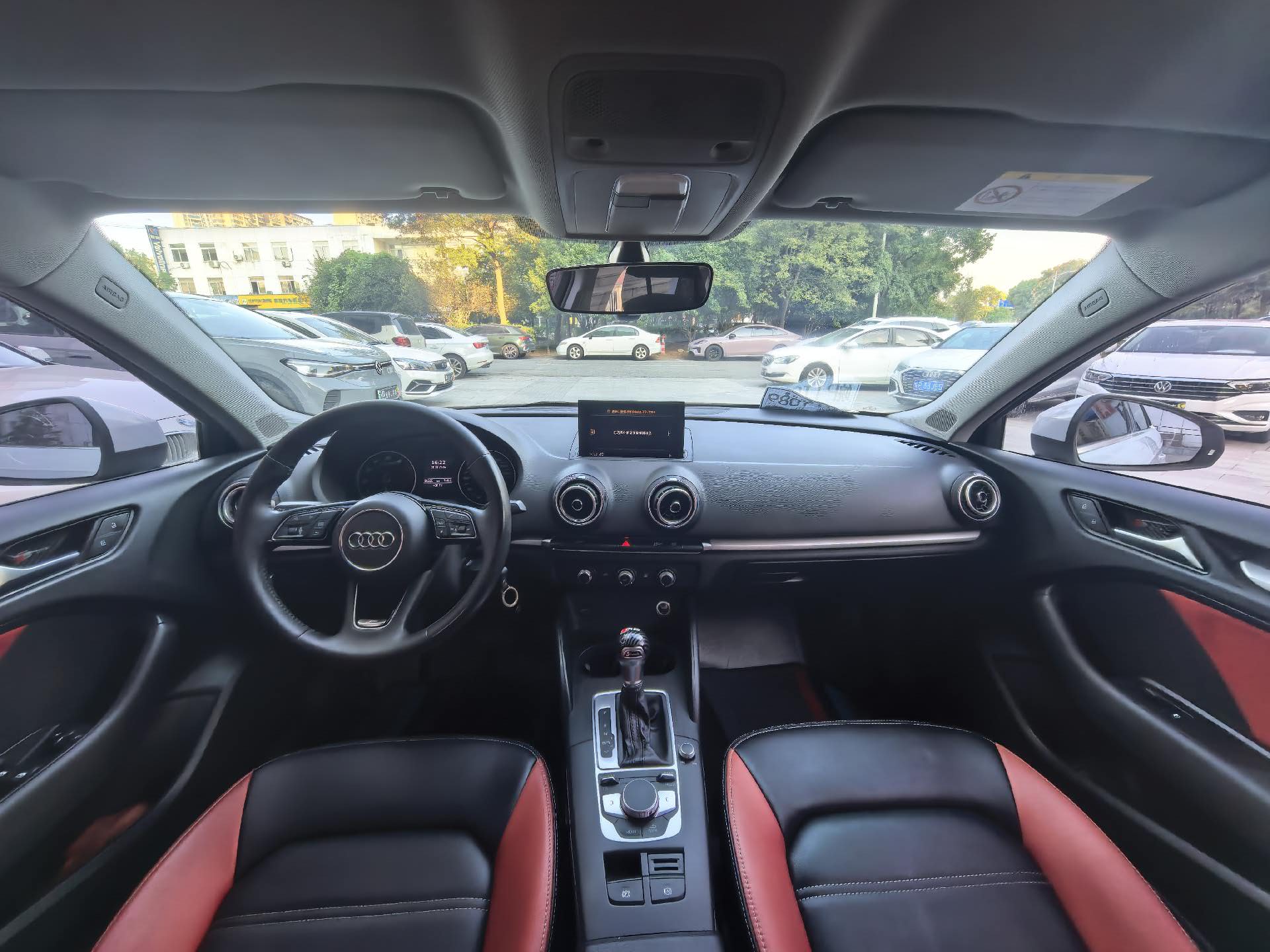 2018 #8 2018 car image #8