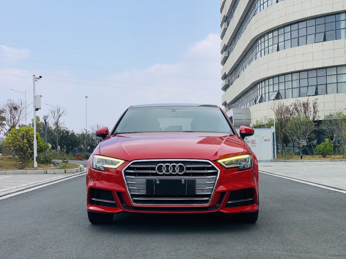 Audi A3 2020 immagine di auto #2