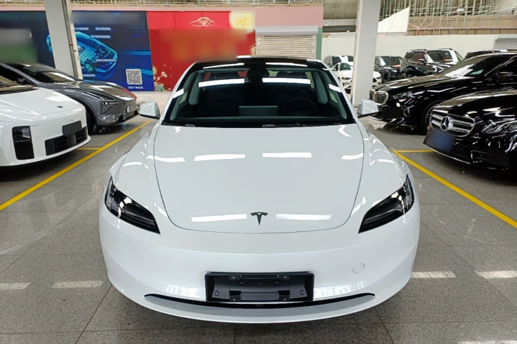 Tesla Model 3 2026 #3 Tesla Model 3 2026 car image #3