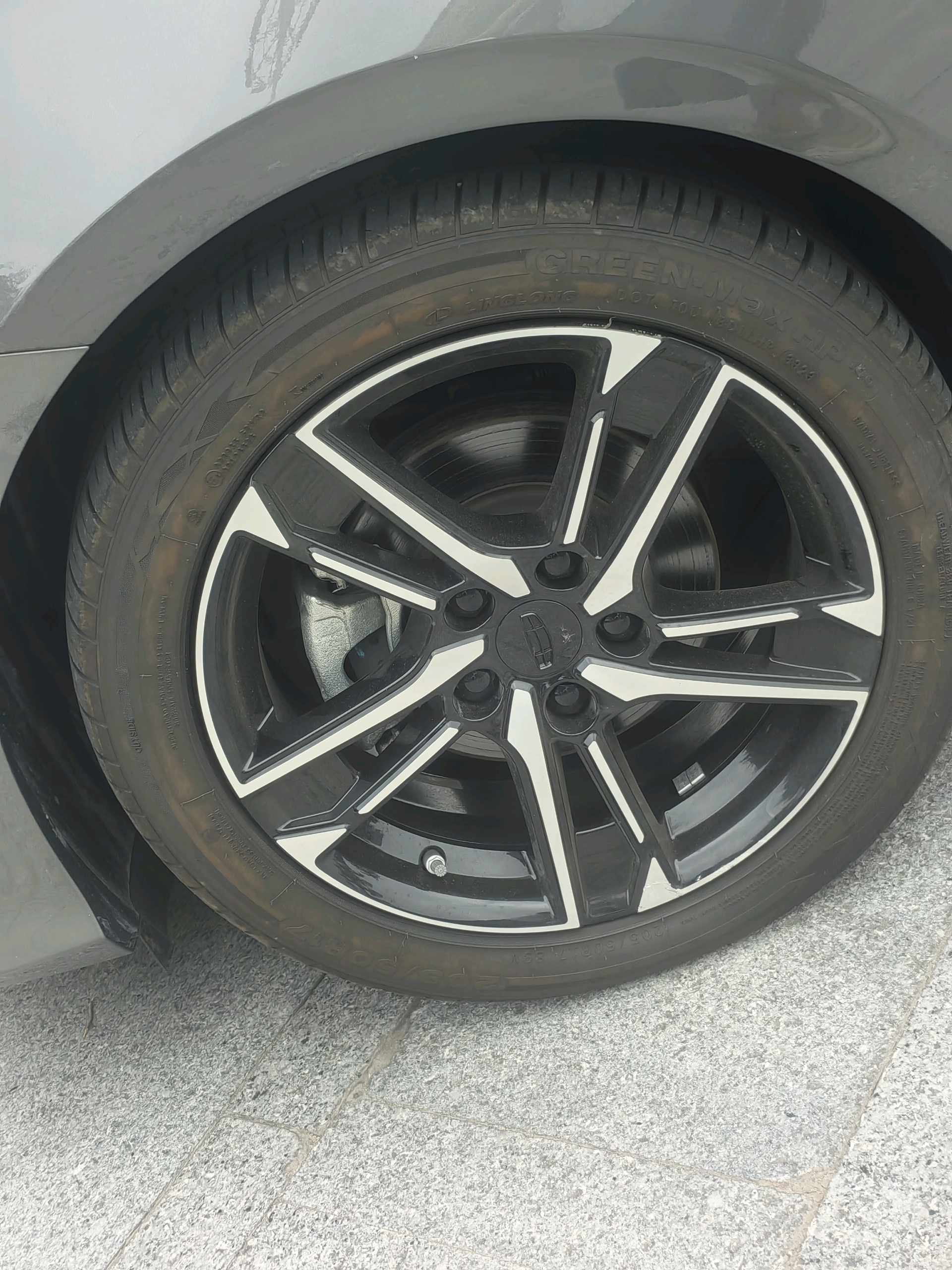 GEELY Binray 2023 #13 GEELY Binray 2023 car image #13