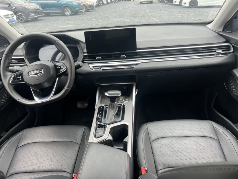 2022 immagine di auto #3