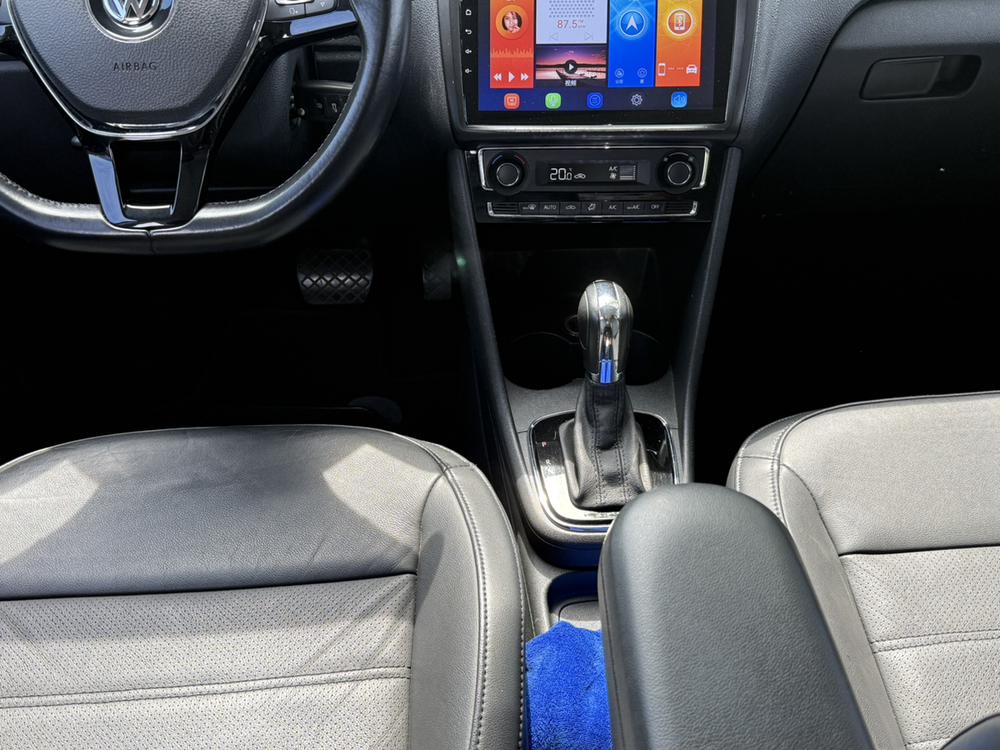 Volkswagen Polo 2015 #10 Volkswagen Polo 2015 car image #10
