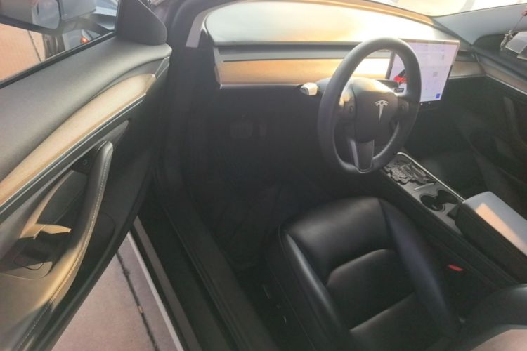 Tesla Model 3 2021 #16 Tesla Model 3 2021 car image #16