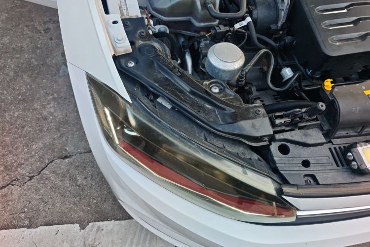 Volkswagen Polo 2022 car image #8