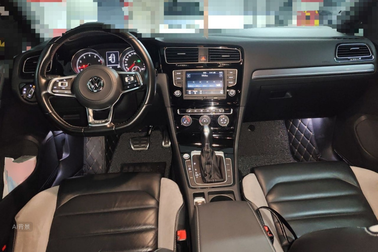 Volkswagen Golf 2017 car image #11