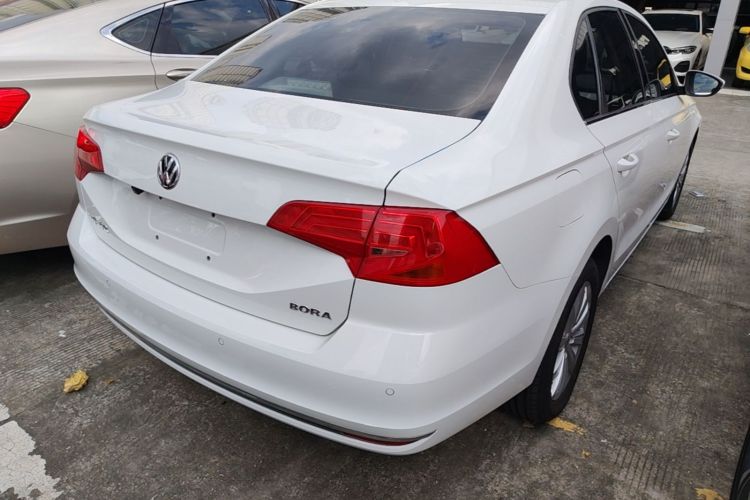 Volkswagen Bora 2016 car image #7