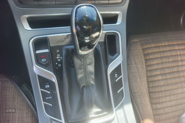 GEELY Emgrand 2020 #16 GEELY Emgrand 2020 car image #16