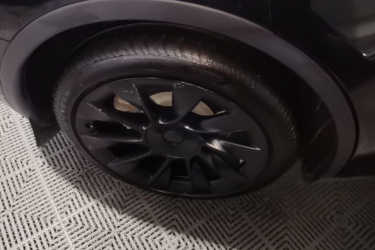 Tesla Model Y 2022 #10 Tesla Model Y 2022 car image #10