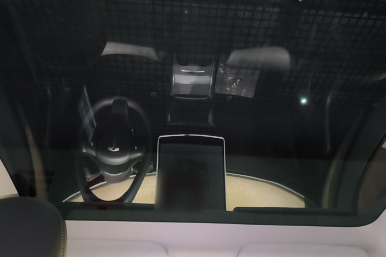Tesla Model Y 2023 #18 Tesla Model Y 2023 car image #18