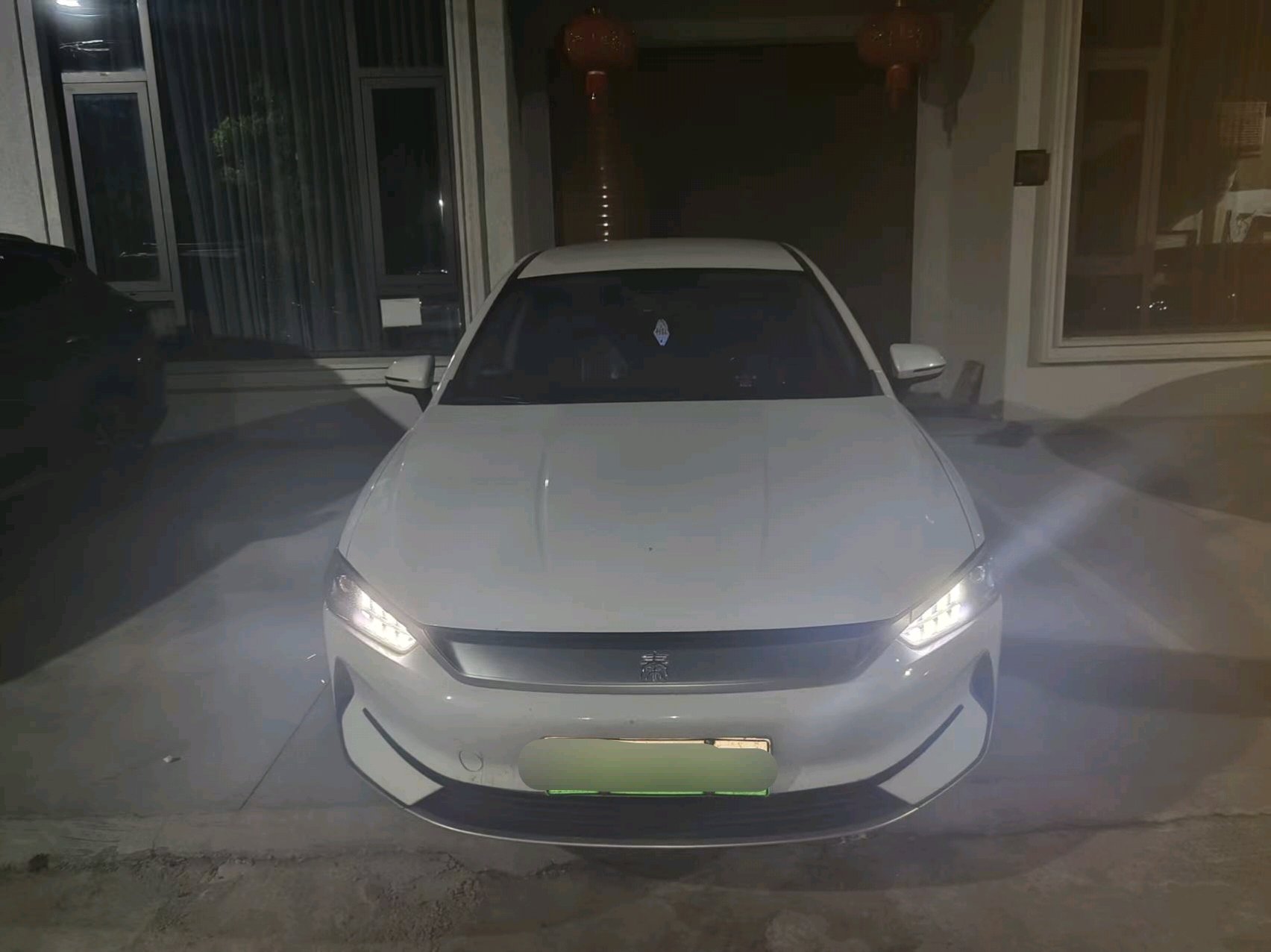 BYD Qin Plus 2022 #2 BYD Qin Plus 2022 car image #2