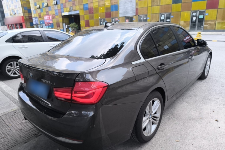 BMW 3 Series 2017 #7 BMW 3 Series 2017 car image #7