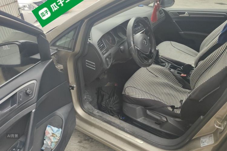 Volkswagen Golf 2017 car image #18