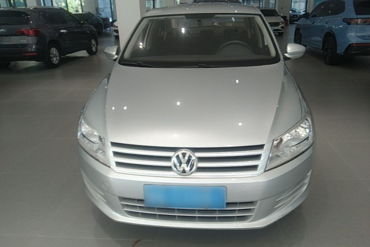 Volkswagen Santana 2015 car image #3