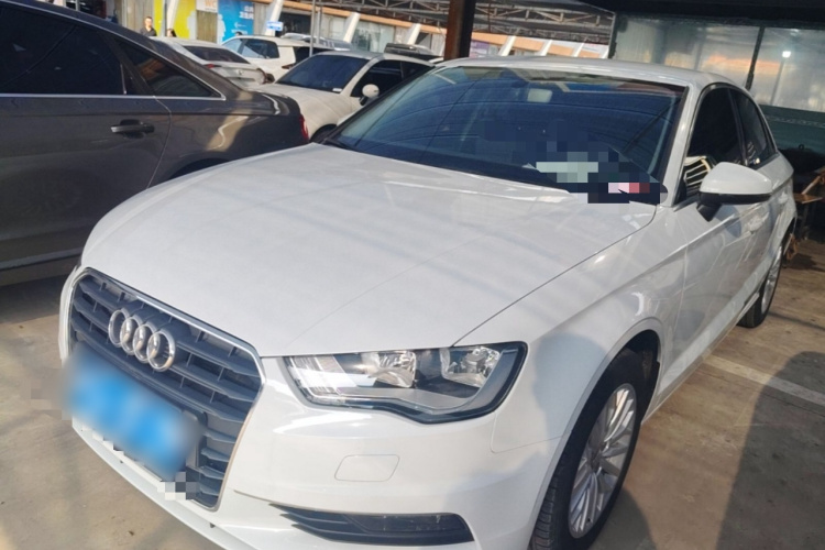 Audi A3 2017 immagine di auto #2