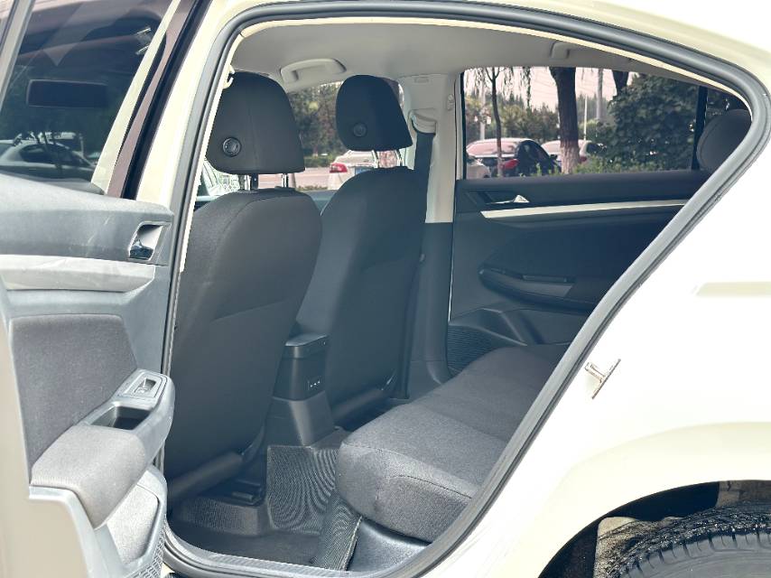 Volkswagen Bora 2019 car image #6