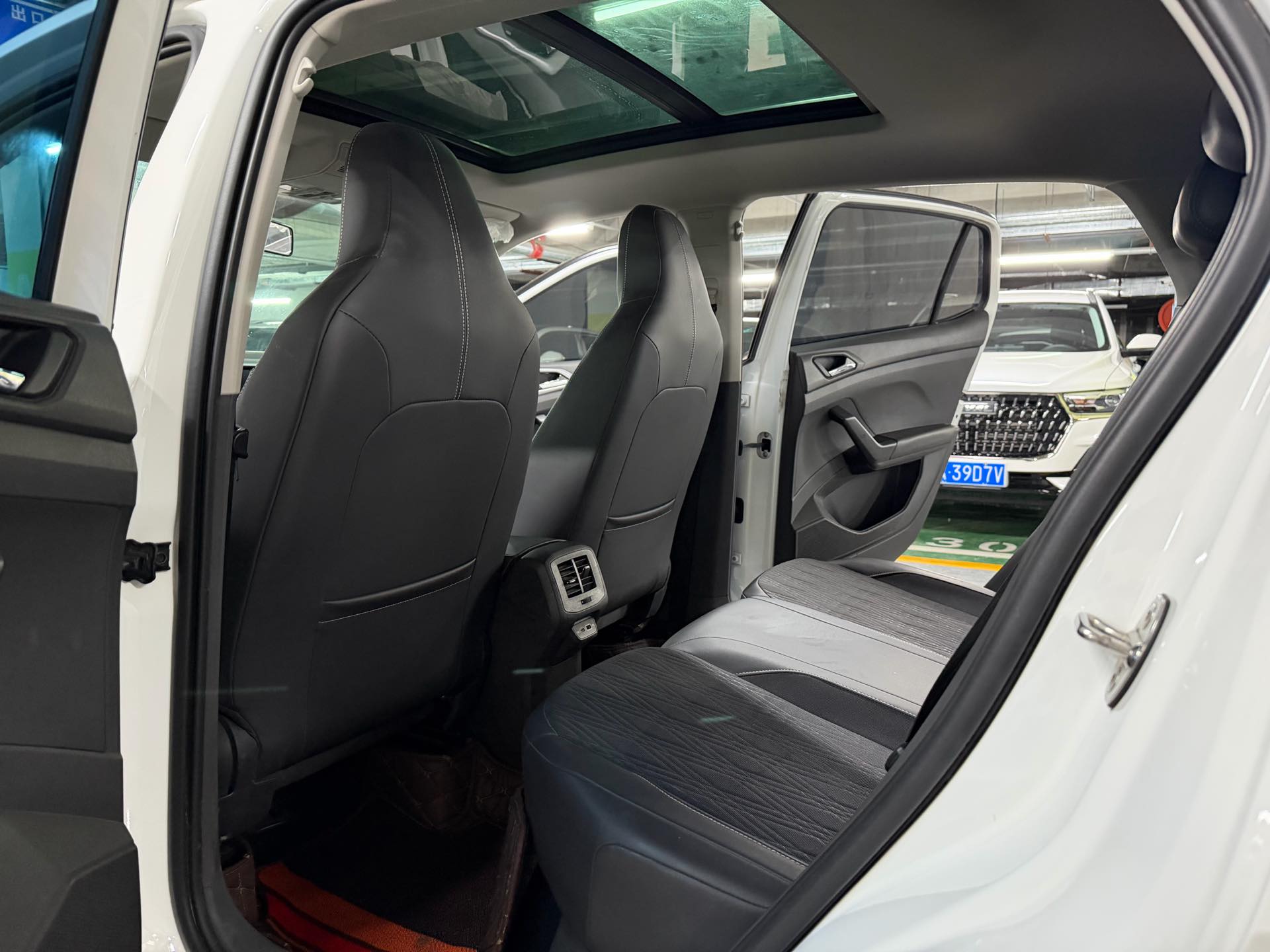 Volkswagen T-Cross 2022 #6 Volkswagen T-Cross 2022 car image #6