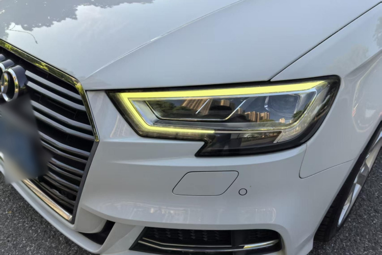 Audi A3 2019 car image #30