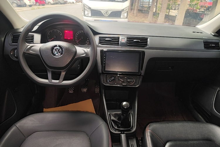 Volkswagen Santana 2018 #11 Volkswagen Santana 2018 car image #11