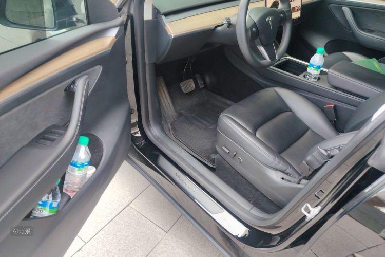 Tesla Model Y 2021 #18 Tesla Model Y 2021 car image #18