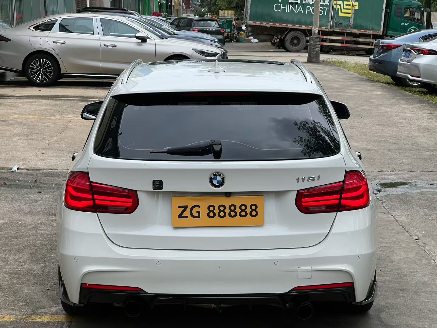 BMW 3 Series (Imported) 2017 immagine di auto #5