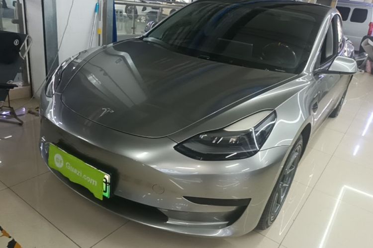 Tesla Model 3 2021 car image #2