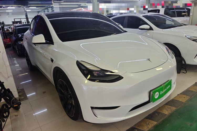 Tesla Model Y 2021 #4 Tesla Model Y 2021 car image #4