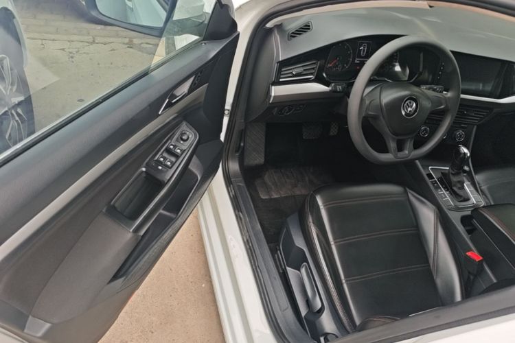 Volkswagen Bora 2019 car image #16