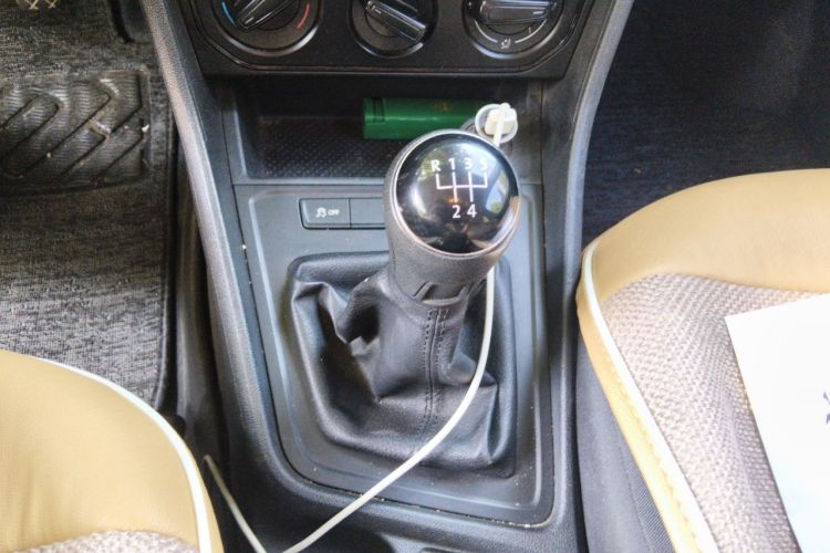 Volkswagen Lavida 2015 #14 Volkswagen Lavida 2015 car image #14