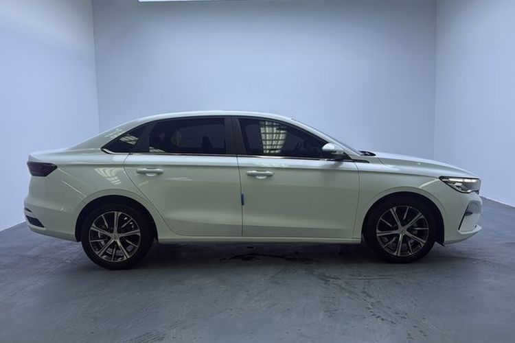GEELY Emgrand 2023 car image #6