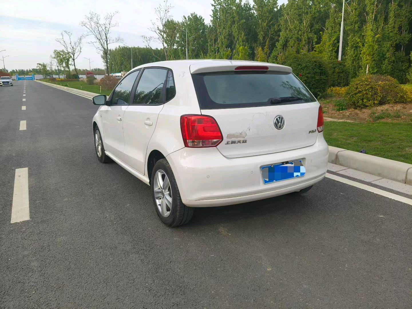 Volkswagen Polo 2011 #6 Volkswagen Polo 2011 изображение автомобиля #6