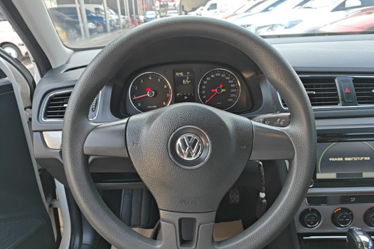 Volkswagen Lavida 2015 car image #11