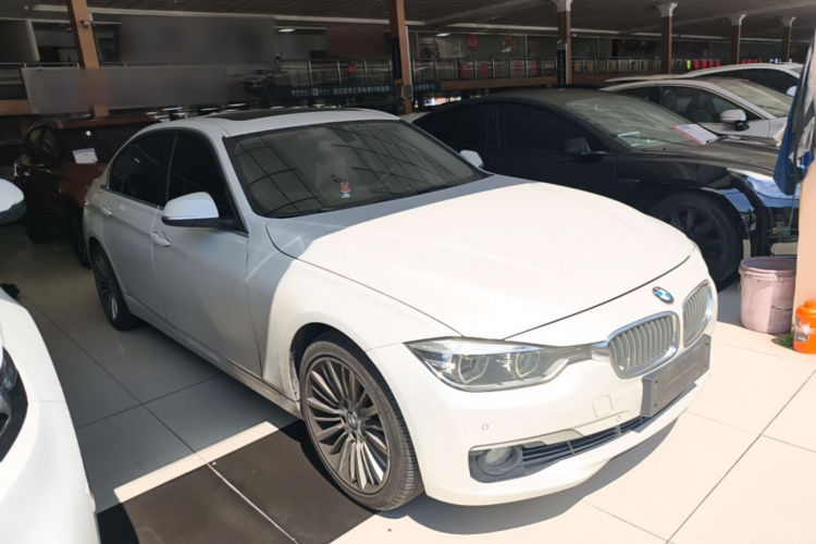 BMW 3 Series 2017 #4 BMW 3 Series 2017 изображение автомобиля #4