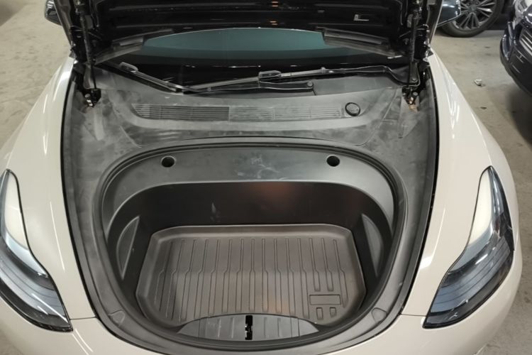 Tesla Model 3 2023 immagine di auto #20
