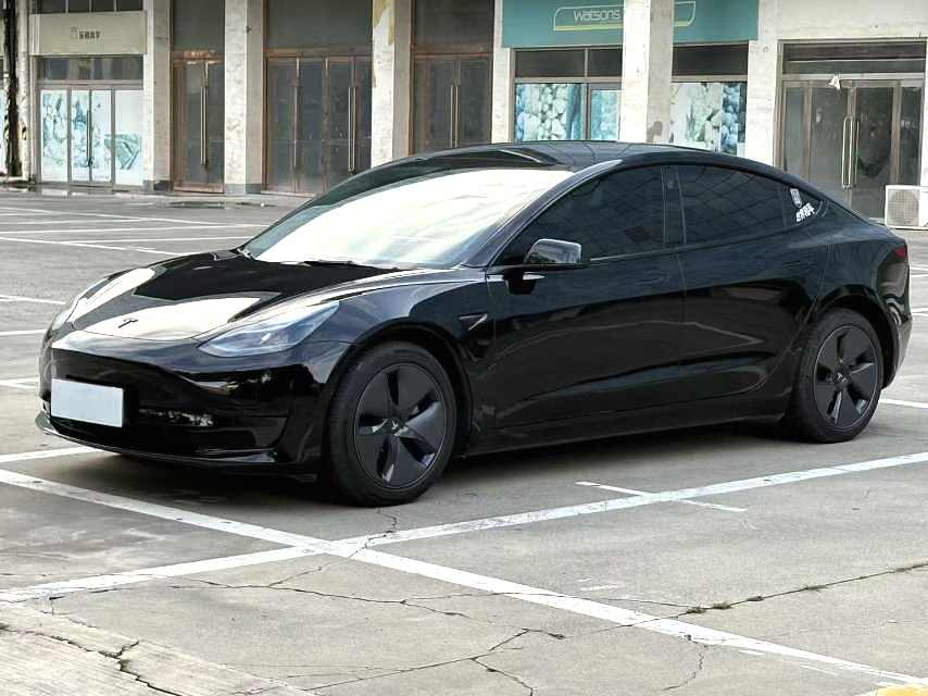 Tesla Model 3 2023 car image 