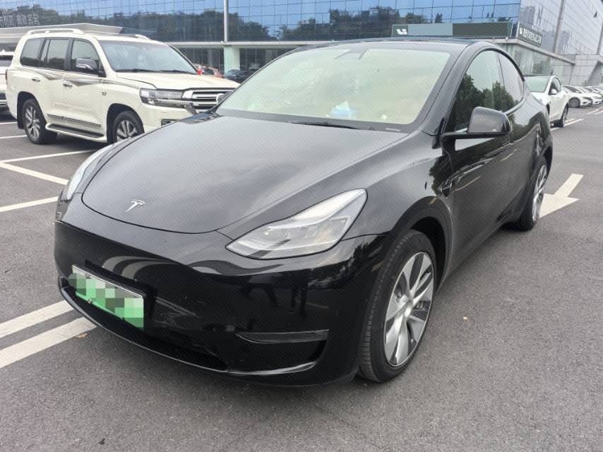 Tesla Model Y 2022 immagine di auto 