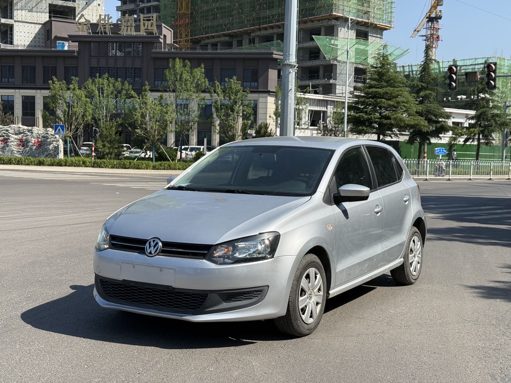 Volkswagen Polo 2014 Volkswagen Polo 2014 car image