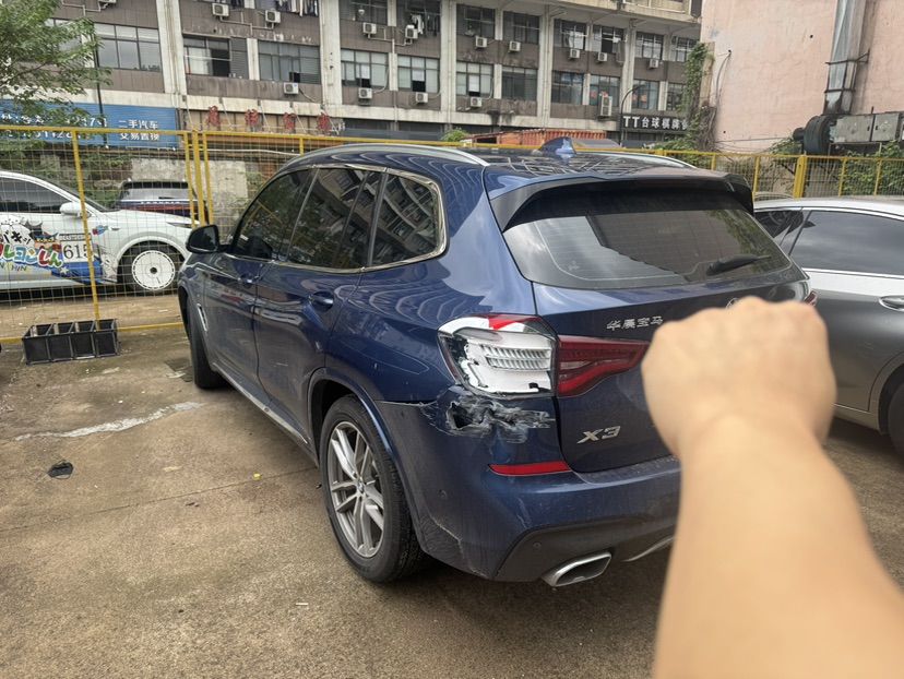 BMW X3 2019 #2 BMW X3 2019 car image #2
