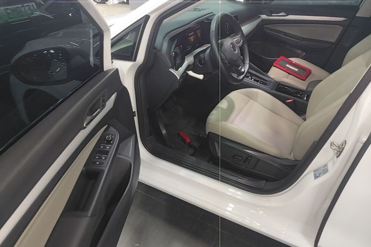 Volkswagen Golf 2022 #16 Volkswagen Golf 2022 صورة سيارة #16