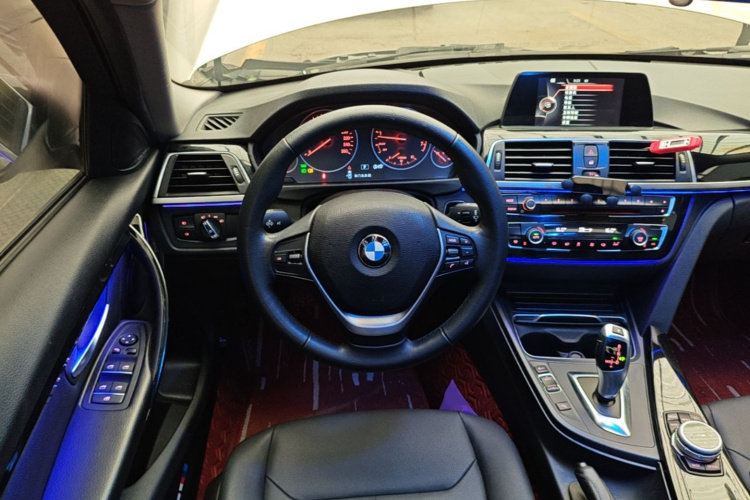BMW 3 Series 2016 #11 BMW 3 Series 2016 car image #11
