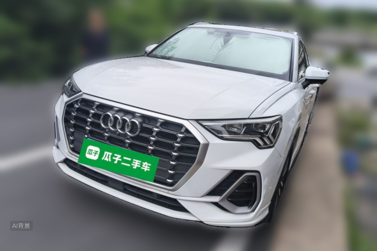 Audi Q3 2022 immagine di auto #2