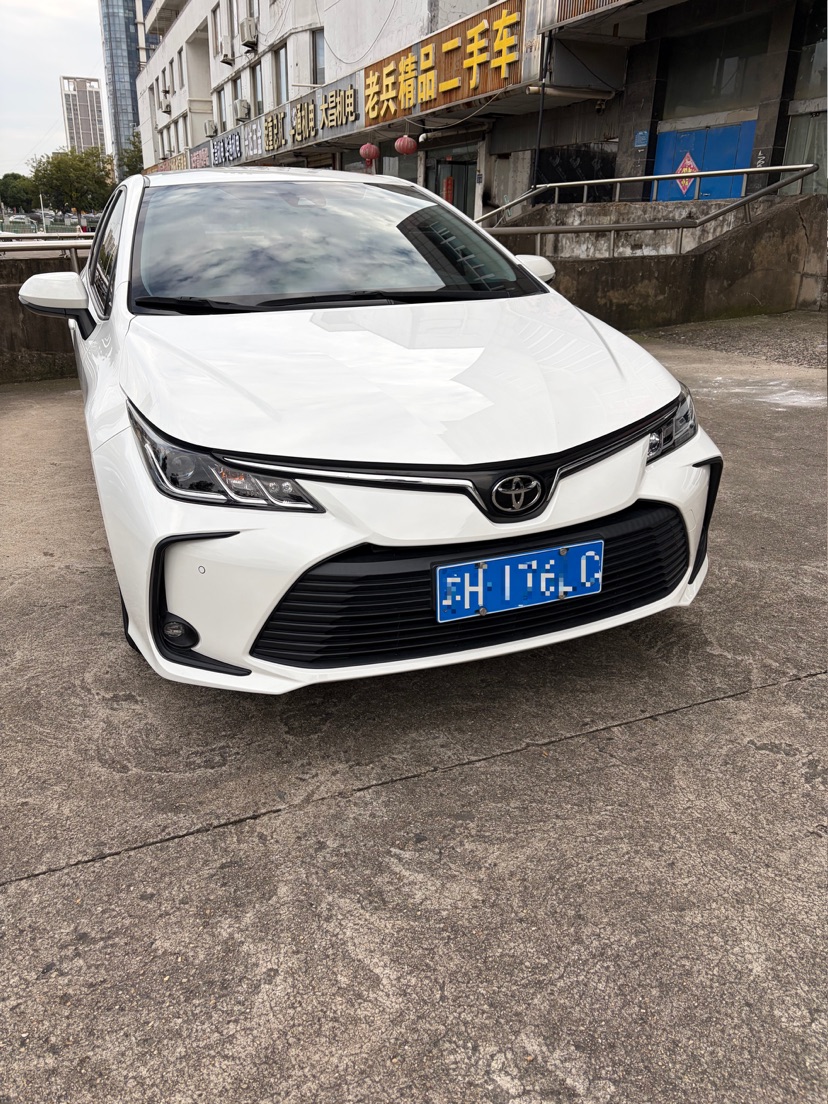 Toyota Corolla 2022 immagine di auto #3