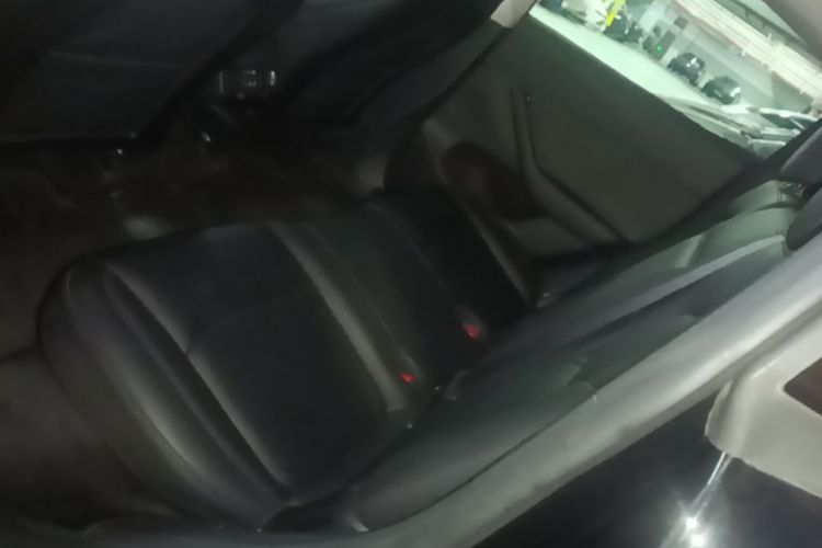 Tesla Model Y 2023 #17 Tesla Model Y 2023 car image #17