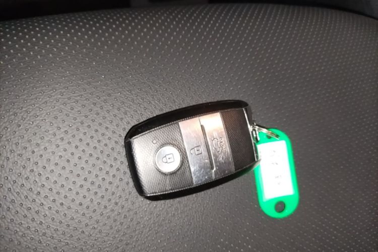 Kia KX1 2020 car image #9