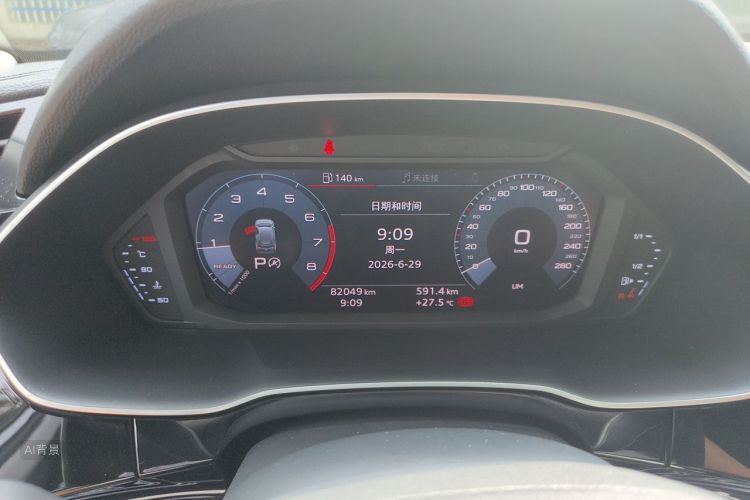 Audi Q3 2019 car image #13