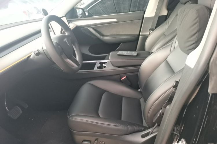 Tesla Model Y 2023 #15 Tesla Model Y 2023 car image #15