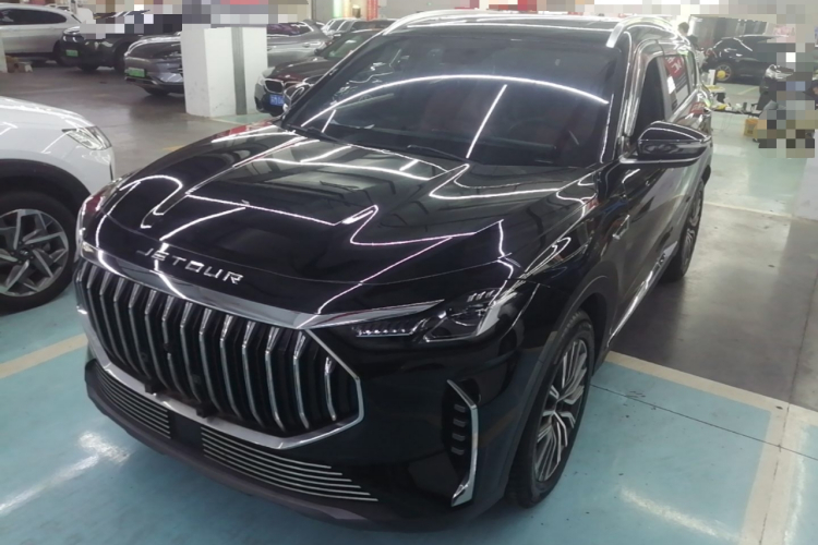 Jetour X70 PLUS 2023 car image #2