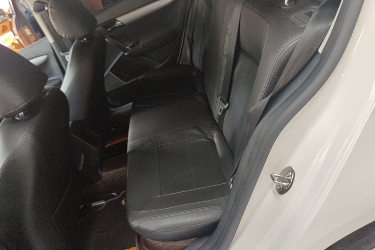 Volkswagen Lavida 2016 car image #17