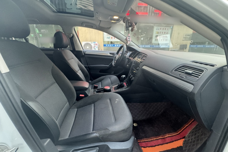 Volkswagen Golf 2019 #10 Volkswagen Golf 2019 car image #10
